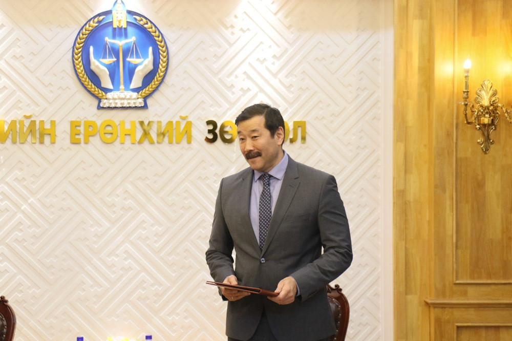 Шүүхийн ерөнхий зөвлөлийн шүүгч бус гишүүд томилогдов