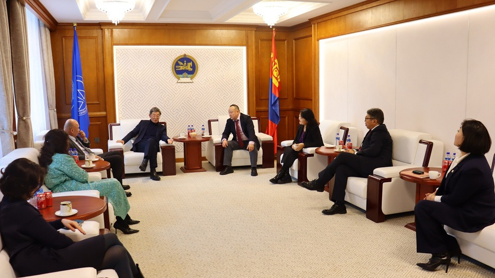 “ЧИНГИС ХААН” ТЭРГҮҮН ЗЭРГИЙН ОДОНТ, АКАДЕМИЧ СОДОВСҮРЭНГИЙН НАРАНГЭРЭЛД ХҮНДЭТГЭЛ ҮЗҮҮЛЛЭЭ