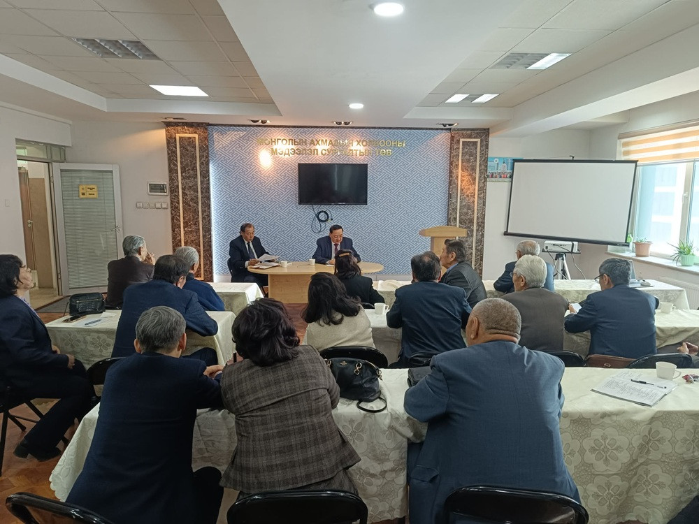 Ахмадын хороодын дарга нар Монголын ахмадын холбооны санаачилгаар туршлага солилцох уулзалт хийлээ.