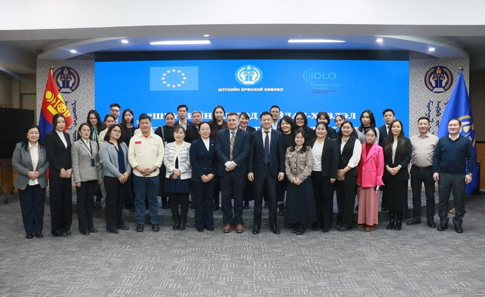 “ШҮҮХИЙН ИЛ ТОД БАЙДАЛ-ХЭВЛЭЛ МЭДЭЭЛЛИЙН ХАМТЫН АЖИЛЛАГАА” ХАМТАРСАН УУЛЗАЛТ ХИЙЛЭЭ
